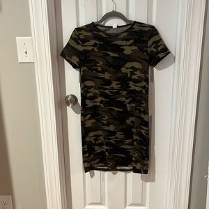 Camouflage dress short sleeves